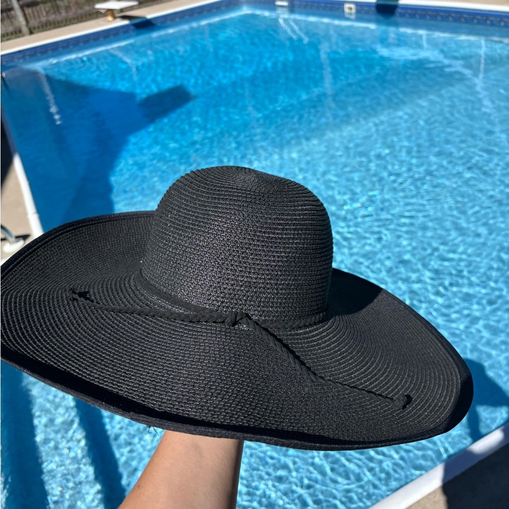 Chic Black Sun Hat for Women